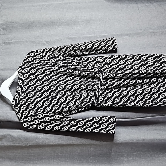 MARGARET JOSEPHS MACBETH COLLECTION BLACK AND WHITE ROMPER TIE SIDE - Picture 6 of 8